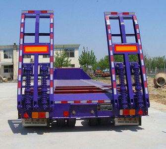 World Games  MT9407TDP Low flatbed semi-trailer