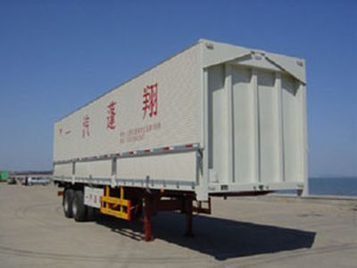 Pengxiang  SDG9266XXY Box transport semi-trailer