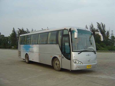 The Taihu Lake XQ6103YH2 coach