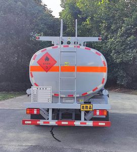 New Dongri  YZR5127GYYZ6Q Oil tanker