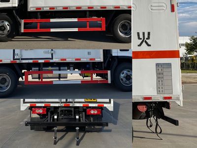 Chusheng  CSC5088XRQBK6 Flammable gas box transport vehicle