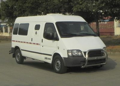 Jiangling Quanshun brand automobiles JX5044XYCMC Bulletproof cash transport vehicle