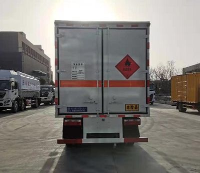 Cheng Liwei  CLW5041XRYC6 Flammable liquid box transport vehicle