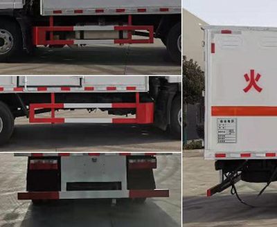 Cheng Liwei  CLW5041XRYC6 Flammable liquid box transport vehicle