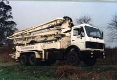 Chuanjian AutomobileSCM5260THBArm mounted concrete pump truck