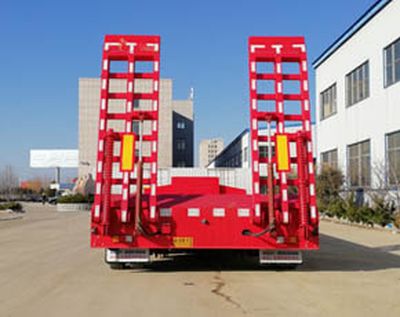 Lu Lu Tong  WSF9404TDP Low flatbed semi-trailer