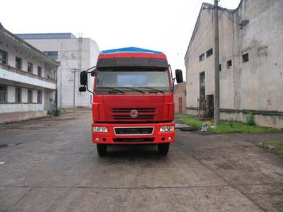 Jianghuan brand automobiles GXQ5250CLXYMB Grate type transport vehicle