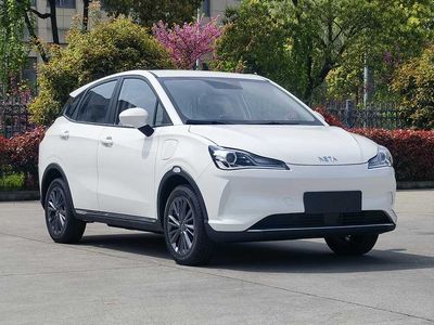 Nezha  THZ7000BEVS11T Pure electric sedan