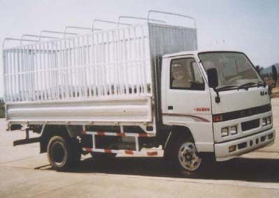 Jiefang Automobile CA5040XYP90K26L2 Grate type transport vehicle