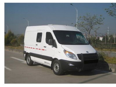 Baolong  TBL5039XYCF4 Bulletproof cash transport vehicle