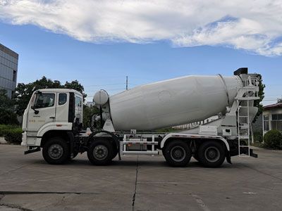 Dongyue  ZTQ5310GJBZ5N30E Concrete mixing transport vehicle