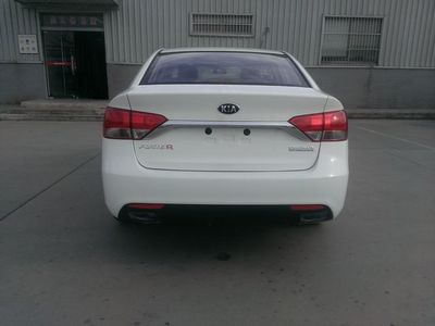 Kia  YQZ7165C5 Dual fuel sedan