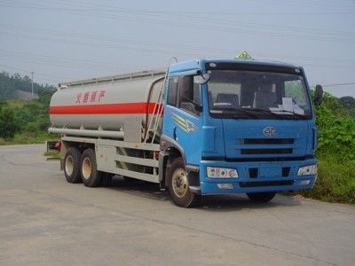 Yongqiang  YQ5253GHYB Chemical liquid transport vehicle