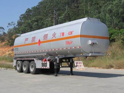 Yongqiang  YQ9400GHYC Chemical liquid transportation semi-trailer