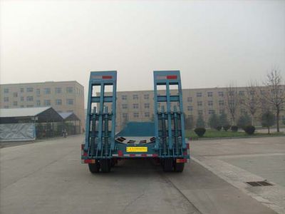 Liangshan Dongyue  CSQ9282TDPA Low flatbed transport semi-trailer