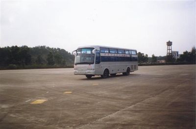 Xiyu XJ6108WSleeper coach