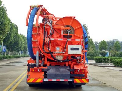 Dongyue  ZTQ5160GQWE1J47E Cleaning the suction truck