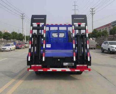 Huatong brand automobiles HCQ5046TPBHF6 Flat transport vehicle