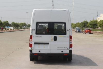 Dongfeng  EQ6582WACDB multi-purpose vehicle 