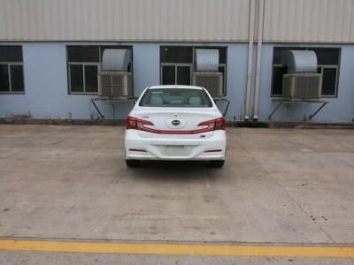 BYD  BYD7150WT5HEV Plug in hybrid sedan