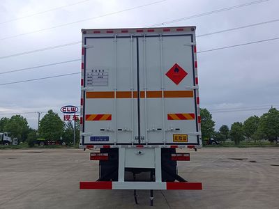 Cheng Li  CL5180XRQ6BXW Flammable gas box transport vehicle