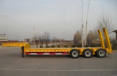 Haotong  LWG9400TDP Low flatbed transport semi-trailer