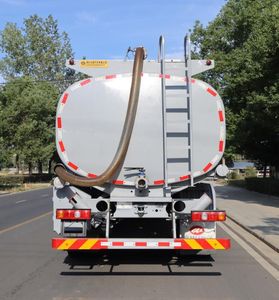 Zhongqi Liwei brand automobiles HLW5250GQWSX6 Cleaning the suction truck