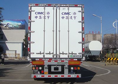 Lingyu  CLY9400XLC Refrigerated semi-trailer