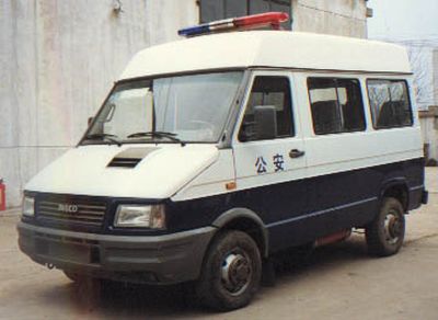 Iveco NJ5036XJB9 Iveco police car