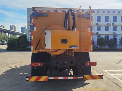 Crown  WZJ5181GQXE6 Cleaning car