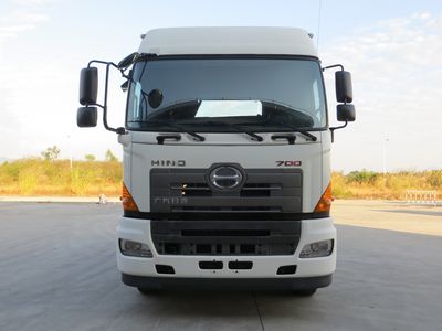 Hino YC4180SH2PF5 Tractor