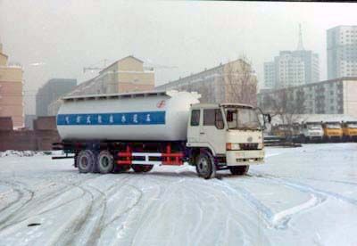 Bogda XZC5260GSNBulk cement truck