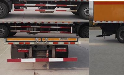 Dongju  LDW5260XRYGLV Flammable liquid box transport vehicle