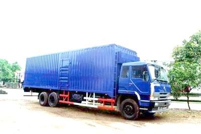 Dongfeng  EQ5240XXYGE6 Box transport vehicle