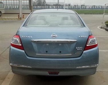 Dongfeng Nissan EQ7204VCD2 Sedan