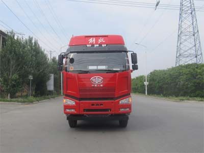 Luping Machinery LPC5313TPBC5 Flat transport vehicle