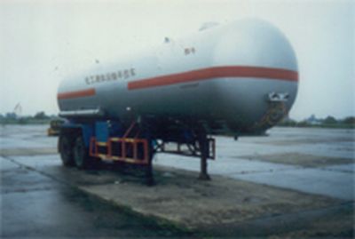 Xingniu  XCG9260GHY Chemical liquid transportation semi-trailer