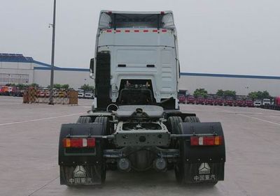 Haowo  ZZ4257M324GD1Z Container semi-trailer tractor