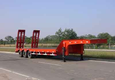 Yuchang  YCH9360TDP Low flatbed semi-trailer