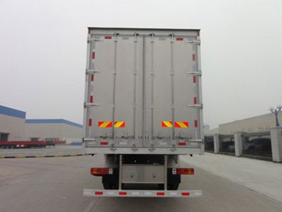 Shengtong brand automobile CSH5250XXY Box transport vehicle