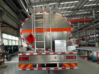 Yunli  LG5312GYYZ5 Aluminum alloy oil tanker