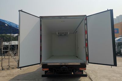 Volvo Cars WRB5047XLCZZ3111 Refrigerated truck