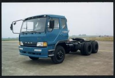 Liute Shenli  LZT4216P1K2T1 Flat head semi-trailer tractor