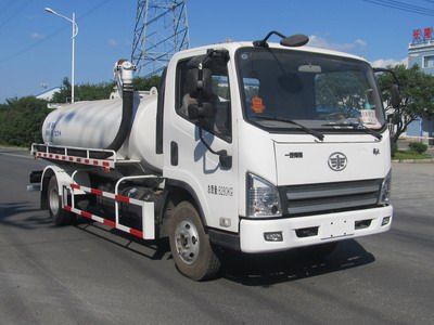 Luping Machinery LPC5080GXEC5 Septic suction truck