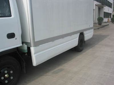 Isuzu  NKR55LLAX Box truck