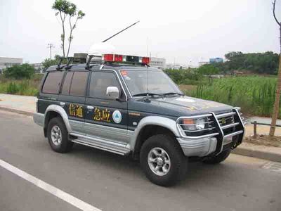 Les  LES5030TYJTX Emergency communication vehicle