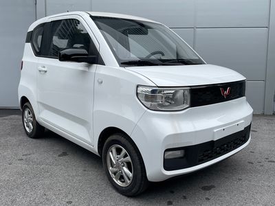 Wuling  LZW7004EVJHBU Pure electric sedan