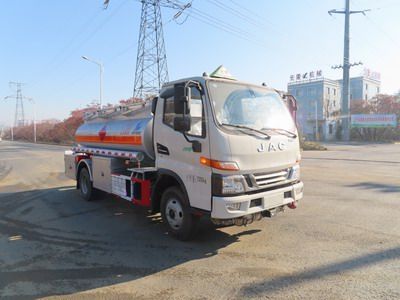 Luping Machinery LPC5070GJYH6 Refueling truck