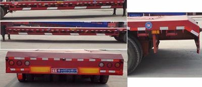 Yunyu  YJY9400TDPXZ Low flatbed semi-trailer