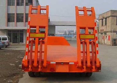 Dongbao  LY9402TDP Low flatbed semi-trailer